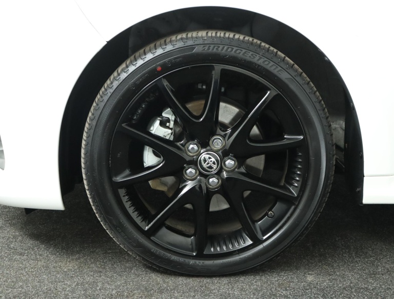 Toyota Yaris - 1.5 Hybrid Executive 38
