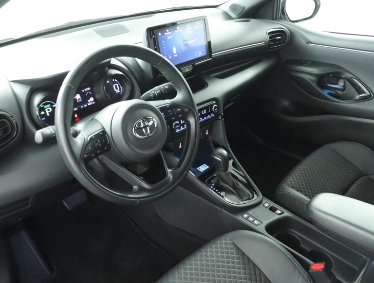 Toyota Yaris - 1.5 Hybrid Executive 69