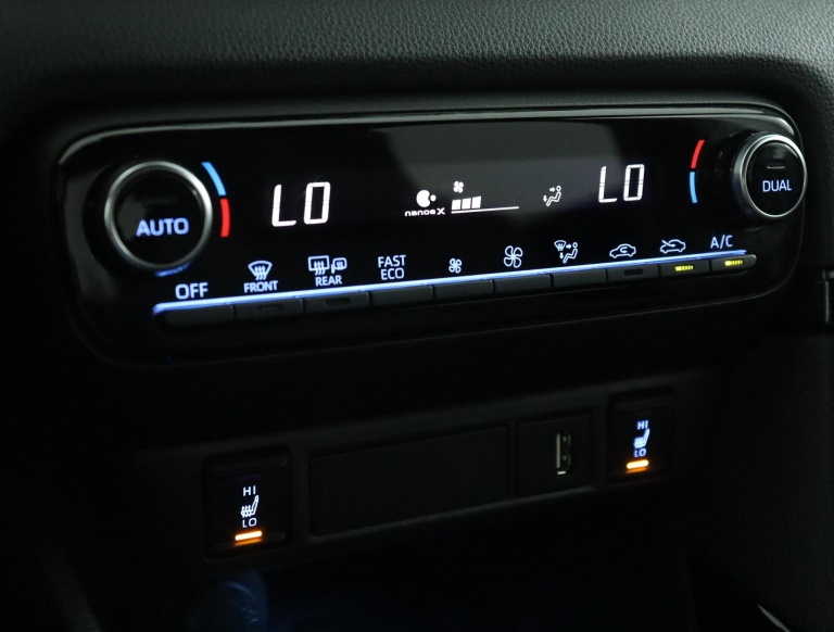 Toyota Yaris - 1.5 Hybrid Executive 7