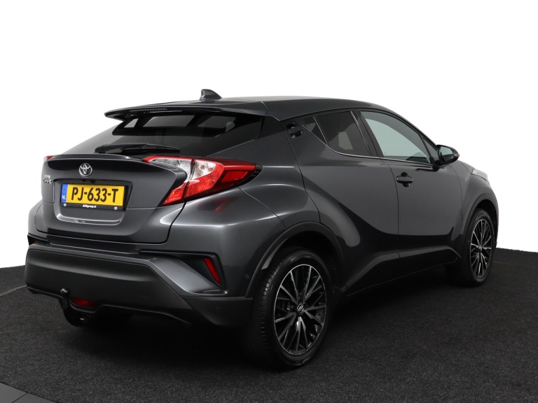 Toyota C-HR - 1.2 Executive 2