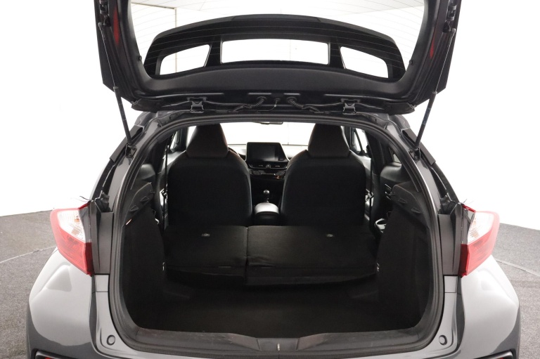 Toyota C-HR - 1.2 Executive 24