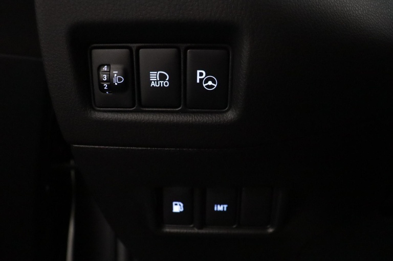 Toyota C-HR - 1.2 Executive 29