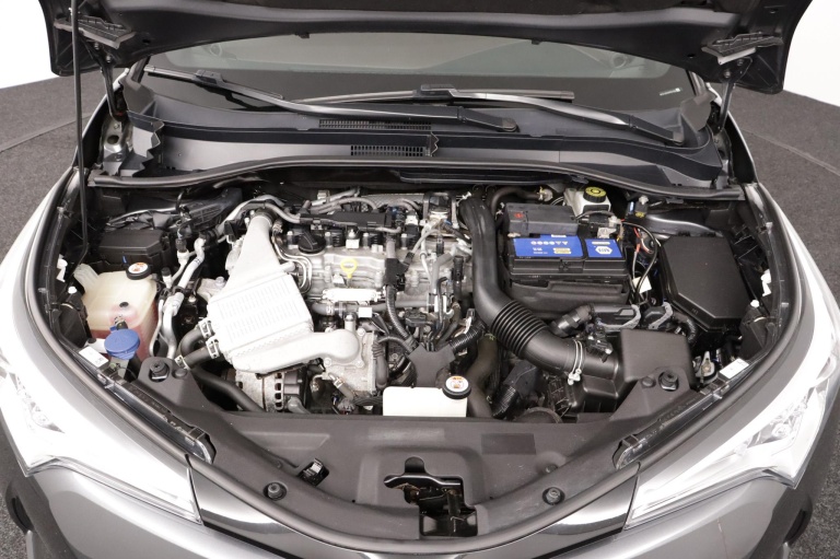 Toyota C-HR - 1.2 Executive 33