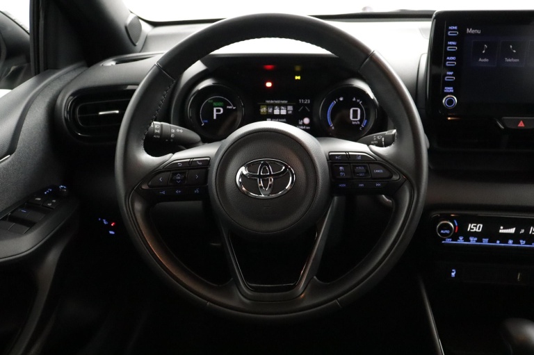 Toyota Yaris - 1.5 Hybrid Executive 19