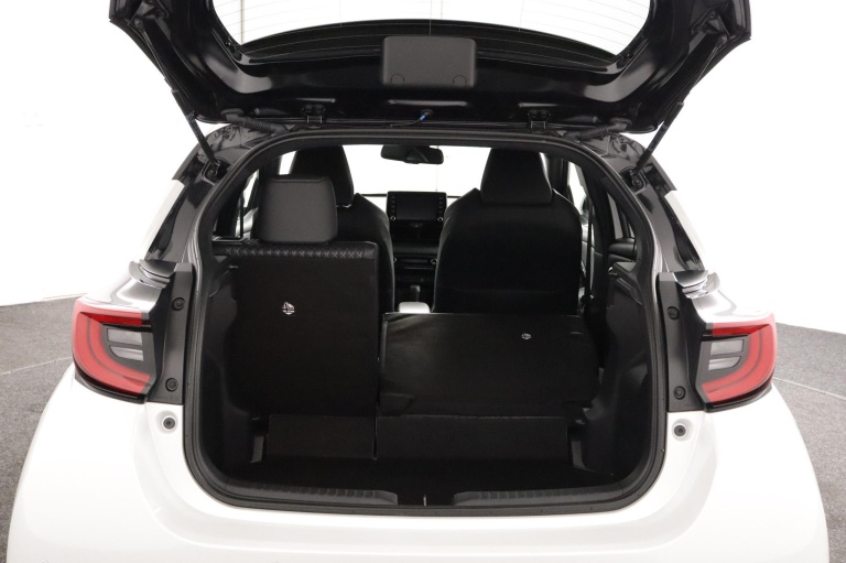 Toyota Yaris - 1.5 Hybrid Executive 23