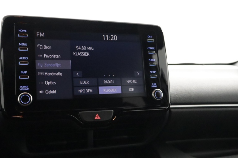 Toyota Yaris - 1.5 Hybrid Executive 8