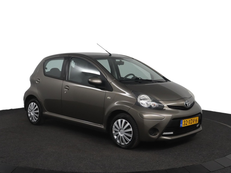 Toyota Aygo - 1.0 VVT-i Aspiration 12