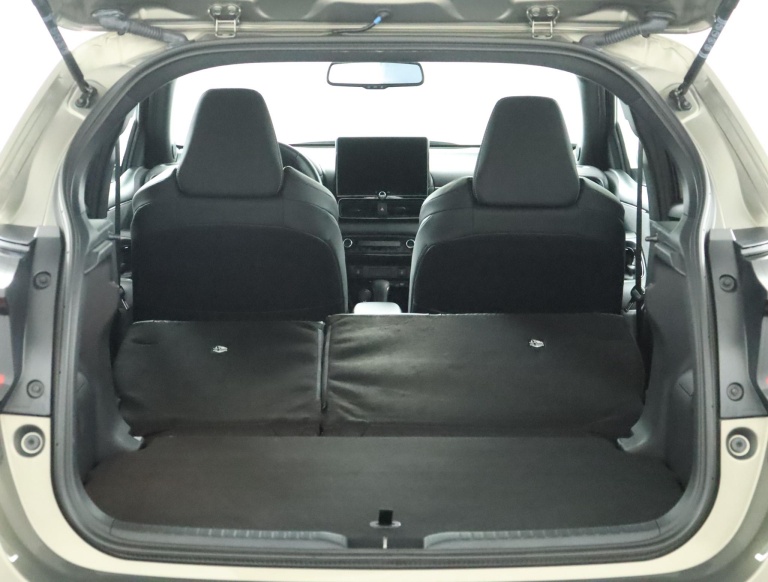 Toyota Yaris - 1.5 Hybrid 130 Executive 26
