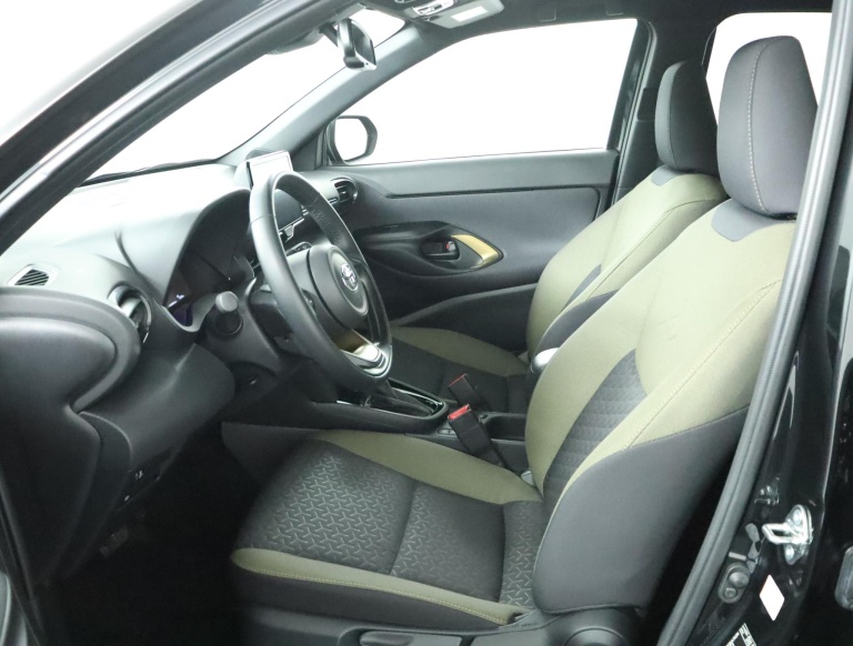 Toyota Yaris Cross - 1.5 Hybrid Explore 17