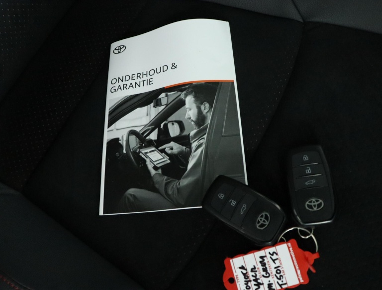 Toyota Yaris Cross - 1.5 Hybrid GR Sport 11