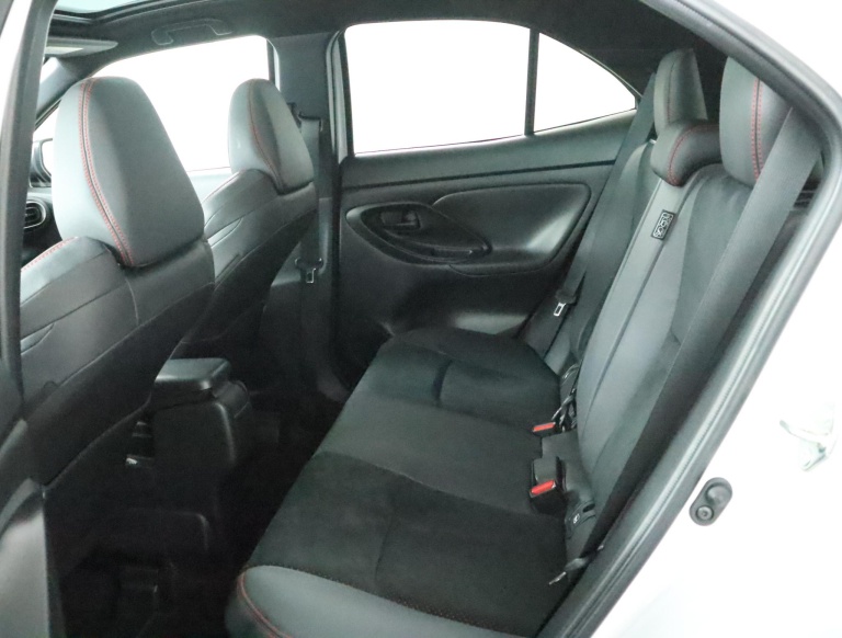 Toyota Yaris Cross - 1.5 Hybrid GR Sport 18