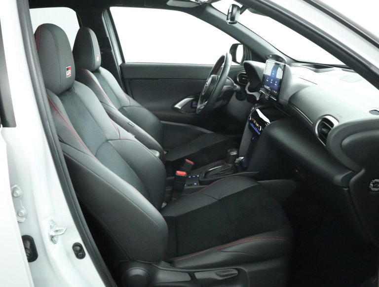 Toyota Yaris Cross - 1.5 Hybrid GR Sport 22