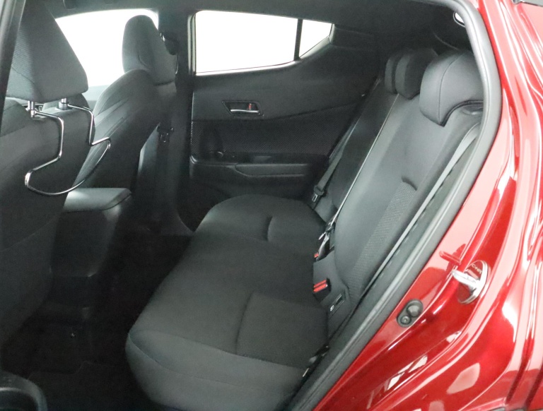 Toyota C-HR - 1.8 Hybrid Dynamic 18