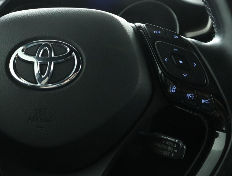 Toyota C-HR - 1.8 Hybrid Dynamic 21