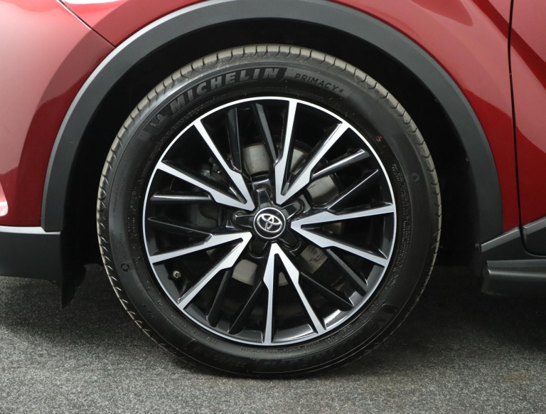 Toyota C-HR - 1.8 Hybrid Dynamic 38