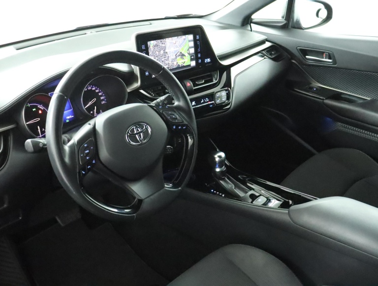 Toyota C-HR - 1.8 Hybrid Dynamic 67