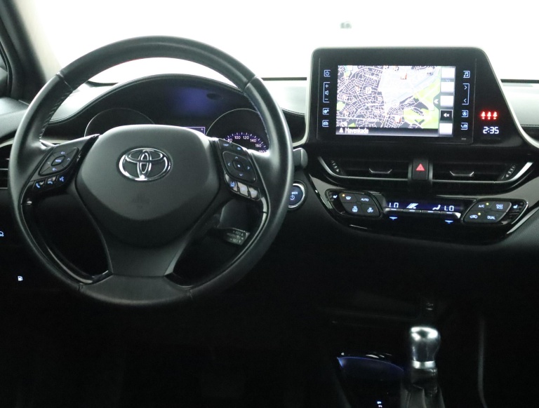 Toyota C-HR - 1.8 Hybrid Dynamic 68