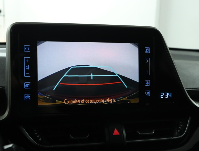 Toyota C-HR - 1.8 Hybrid Dynamic 9