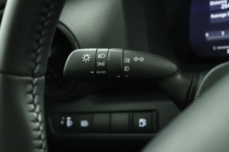 Toyota C-HR - 1.8 Hybrid 140 Dynamic 30