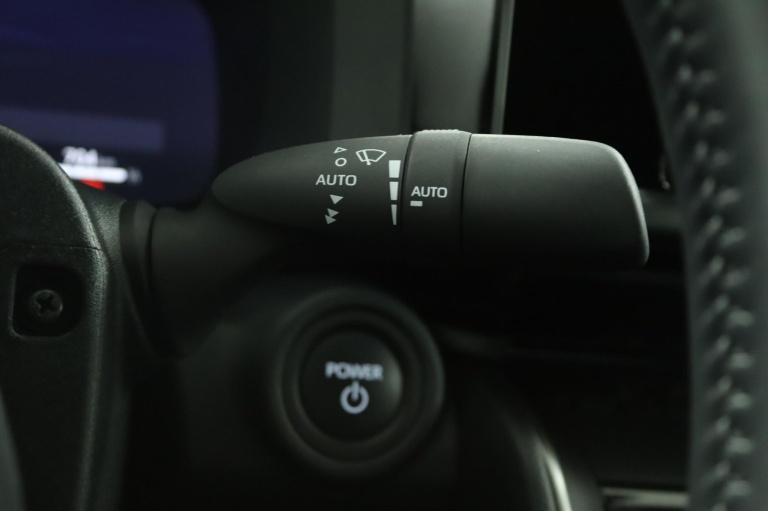 Toyota C-HR - 1.8 Hybrid 140 Dynamic 31