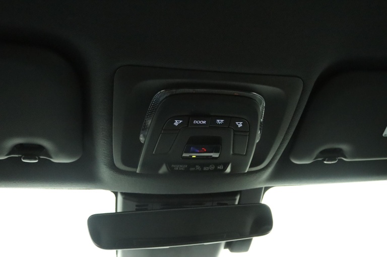Toyota C-HR - 1.8 Hybrid 140 Dynamic 32