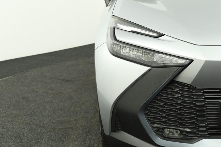 Toyota C-HR - 1.8 Hybrid 140 Dynamic 39