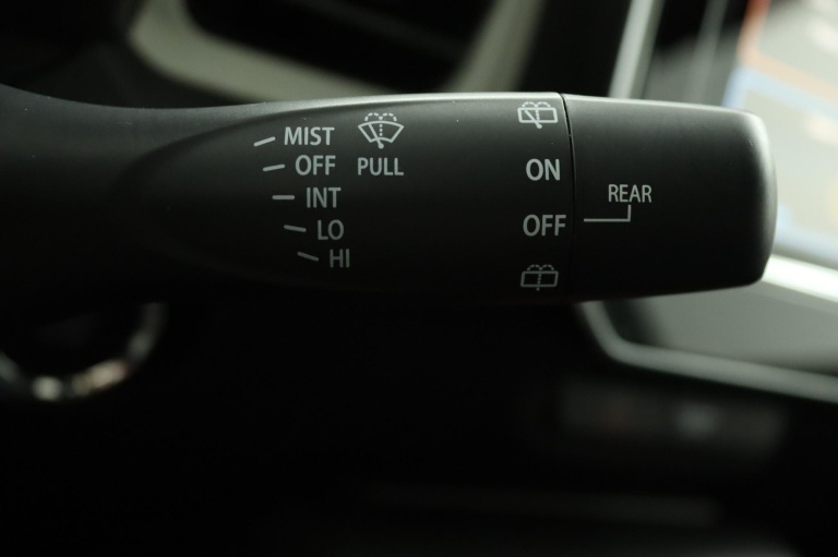 Suzuki Ignis - 1.2 Smart Hybrid Style 29