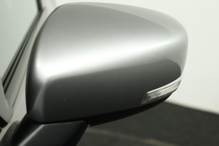 Suzuki Ignis - 1.2 Smart Hybrid Style 35