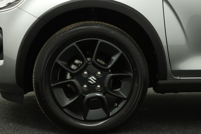 Suzuki Ignis - 1.2 Smart Hybrid Style 36