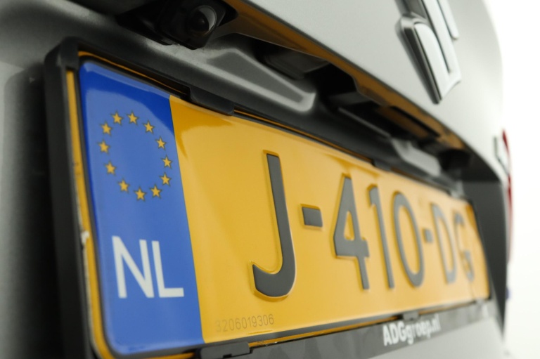 Suzuki Ignis - 1.2 Smart Hybrid Style 41