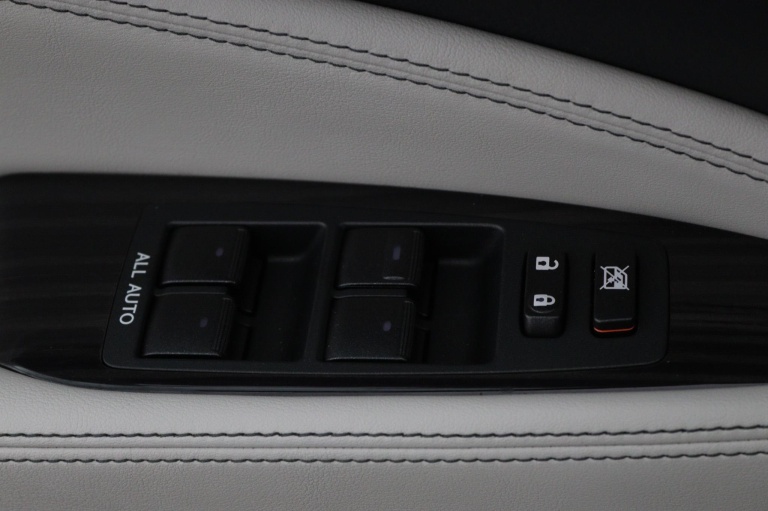 Lexus LS - LS 600h President Line 25