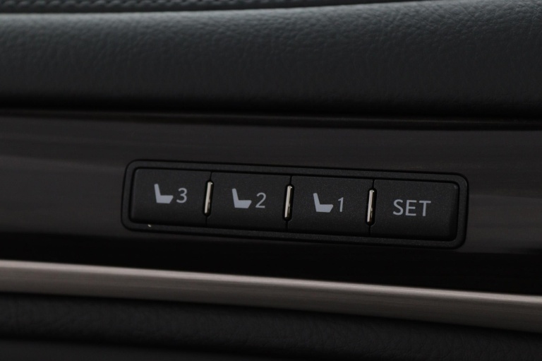 Lexus LS - LS 600h President Line 26