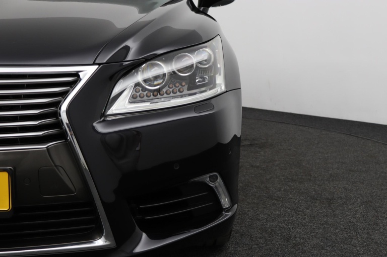 Lexus LS - LS 600h President Line 32