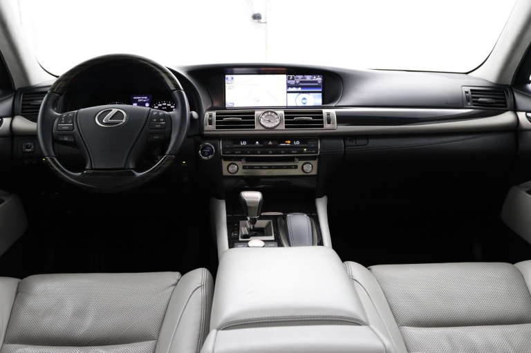 Lexus LS - LS 600h President Line 4