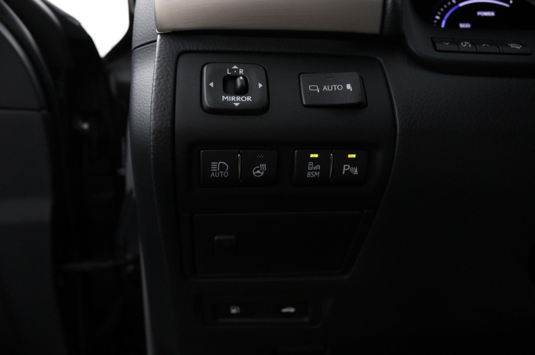 Lexus LS - LS 600h President Line 52