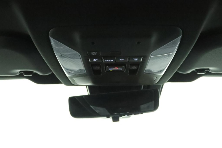 Toyota RAV4 - 2.5 Plug-in Hybrid AWD Bi-Tone Plus 31