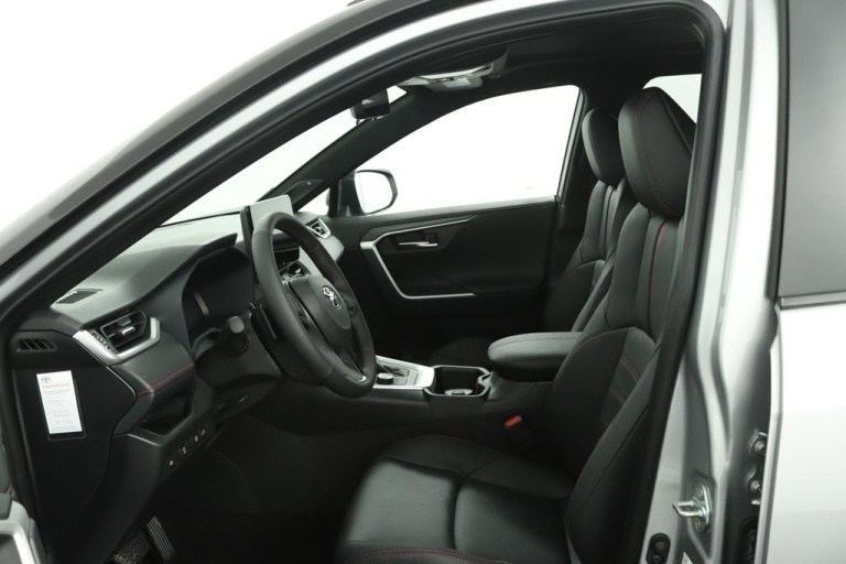 Toyota RAV4 - 2.5 Plug-in Hybrid AWD Business Plus 17