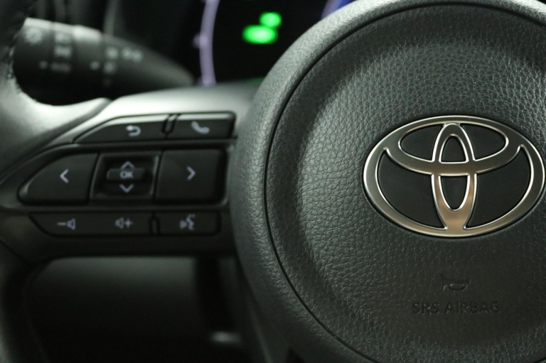 Toyota Yaris - 1.5 Hybrid 115 First Edition 18