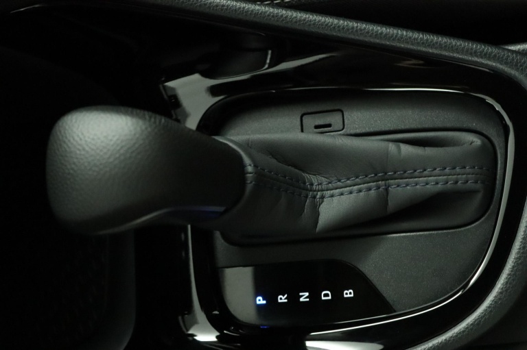 Toyota Yaris - 1.5 Hybrid 115 First Edition 26