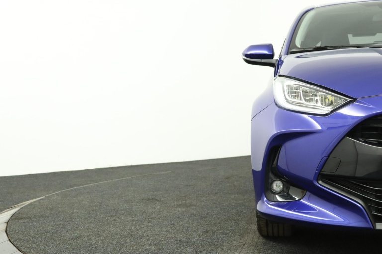 Toyota Yaris - 1.5 Hybrid 115 First Edition 35