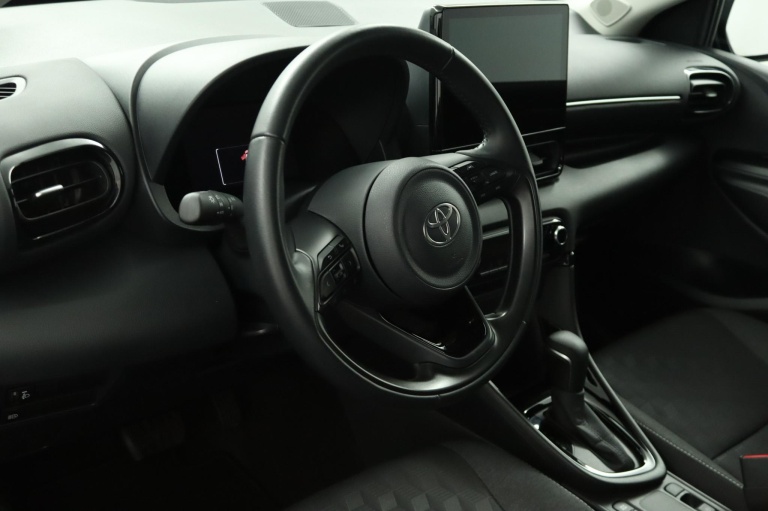 Toyota Yaris - 1.5 Hybrid 115 First Edition 40