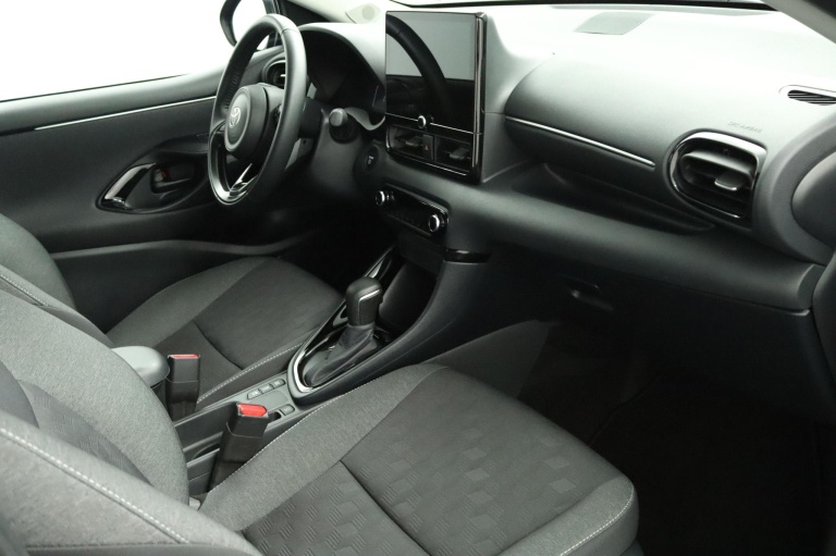 Toyota Yaris - 1.5 Hybrid 115 First Edition 43