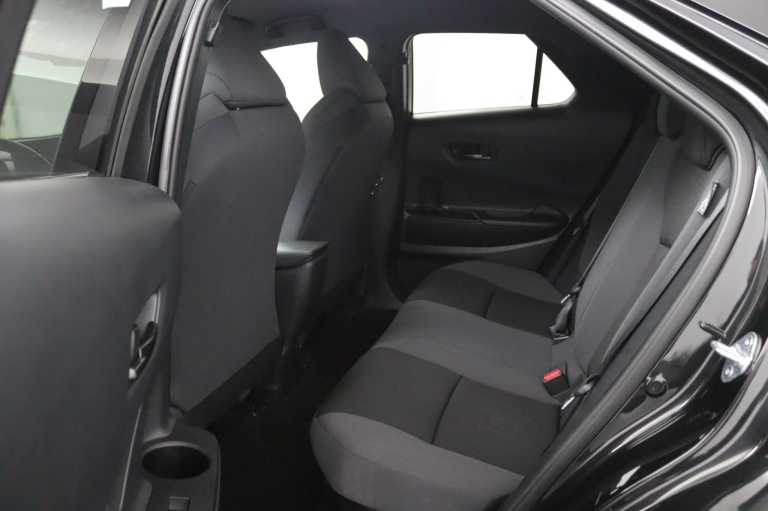 Toyota C-HR - 1.8 Hybrid 140 Dynamic 12