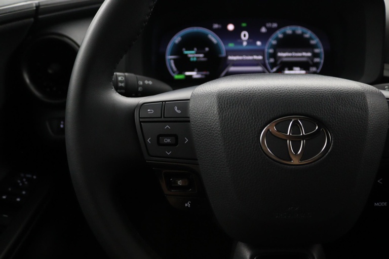 Toyota C-HR - 1.8 Hybrid 140 Dynamic 19