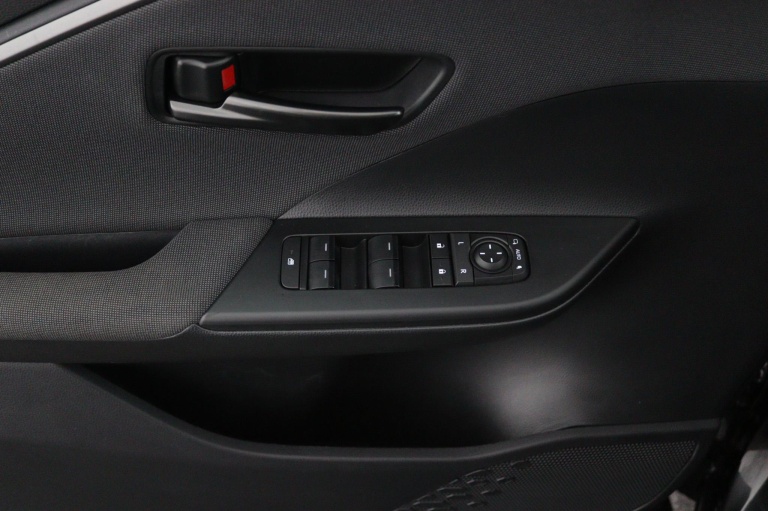Toyota C-HR - 1.8 Hybrid 140 Dynamic 28