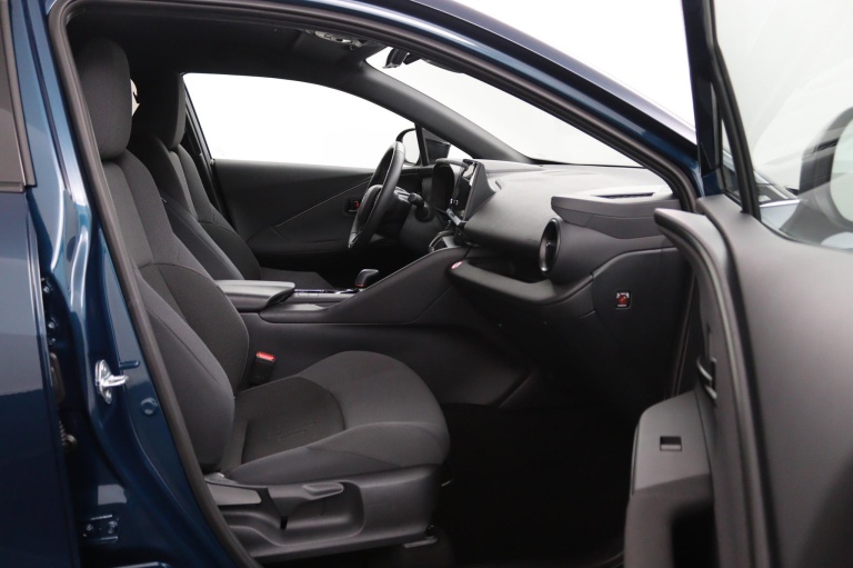 Toyota C-HR - 1.8 Hybrid 140 Dynamic 10