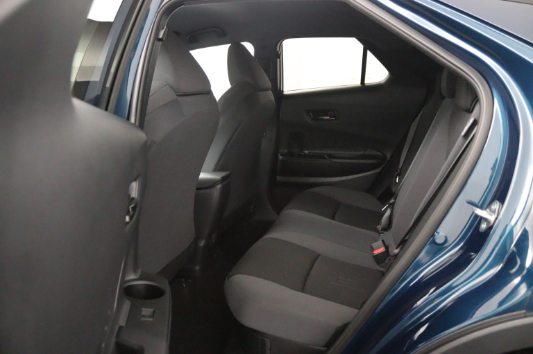 Toyota C-HR - 1.8 Hybrid 140 Dynamic 12