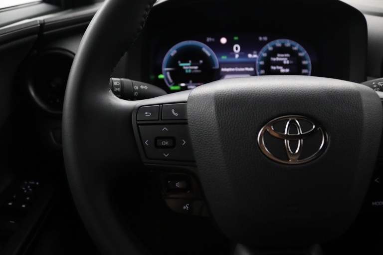 Toyota C-HR - 1.8 Hybrid 140 Dynamic 18