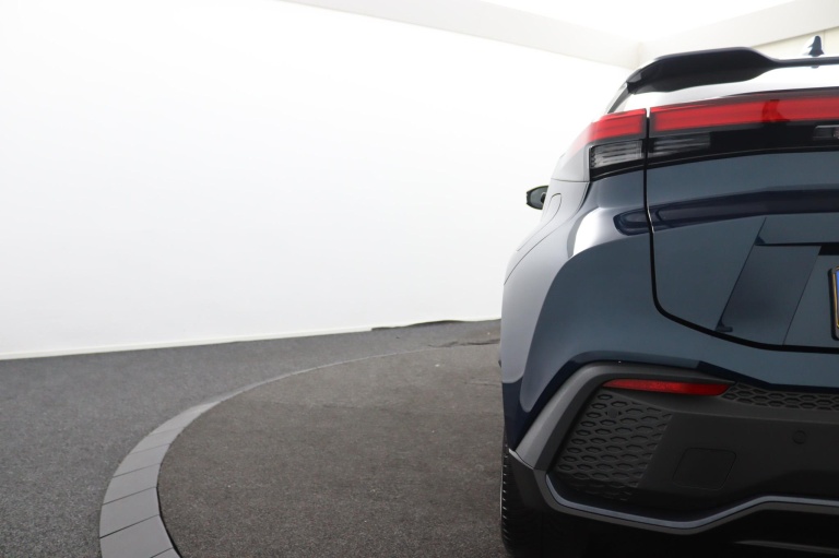 Toyota C-HR - 1.8 Hybrid 140 Dynamic 38