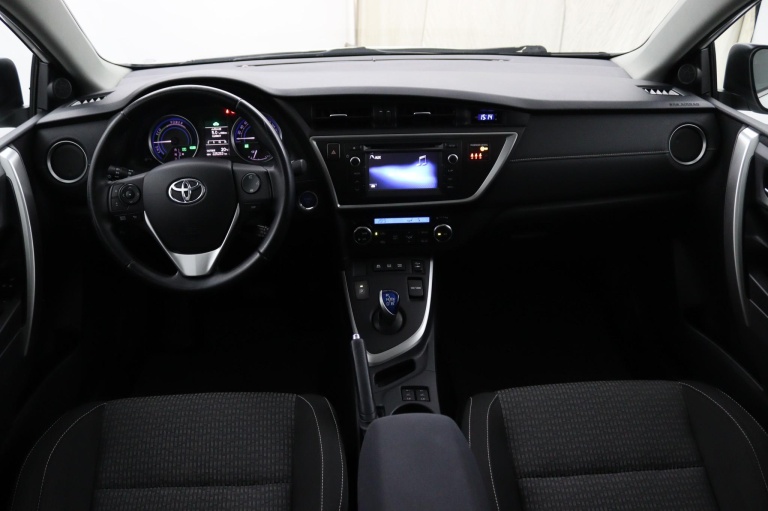 Toyota Auris Touring Sports - 1.8 Hybrid Lease 10